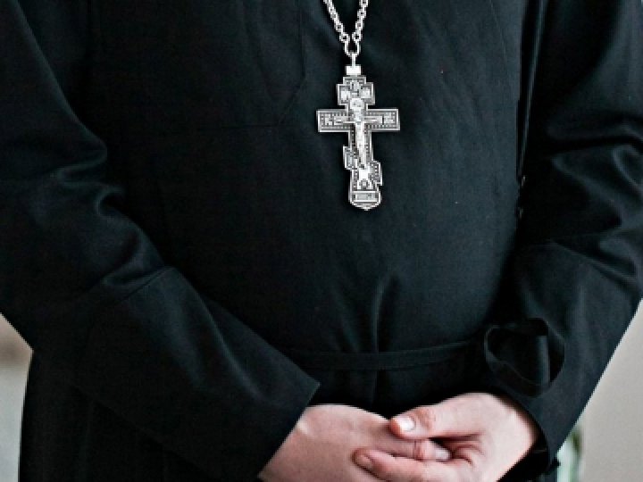 На Волині священник вимагав 10 тисяч доларів